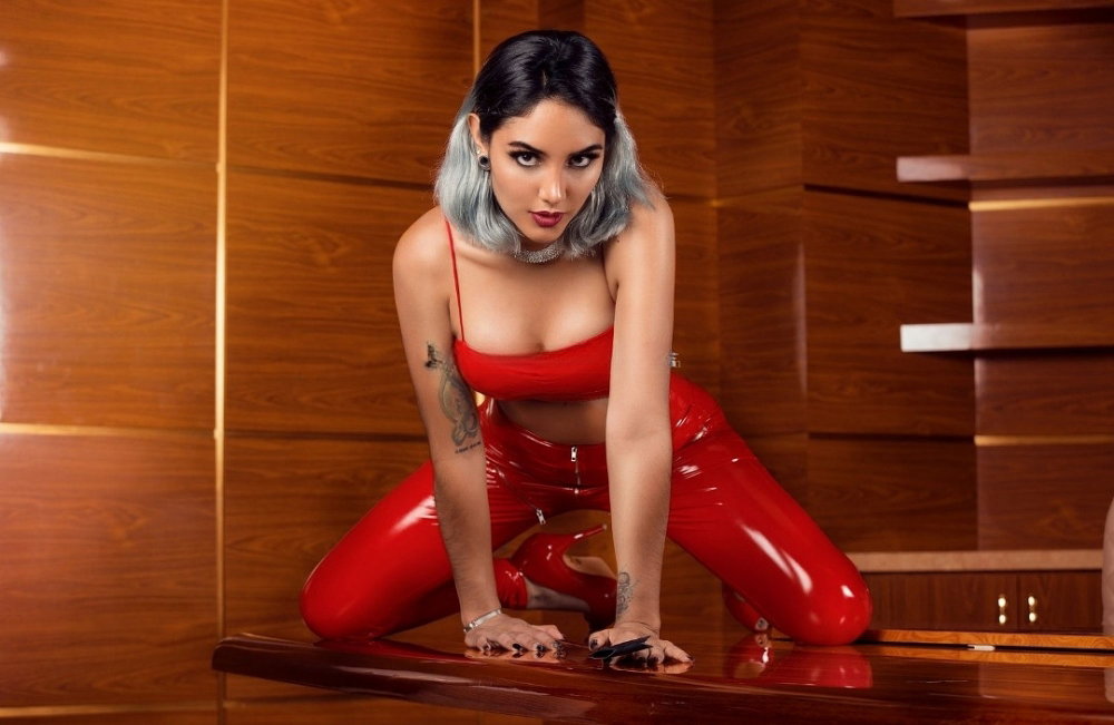 Scarlet - photo 5