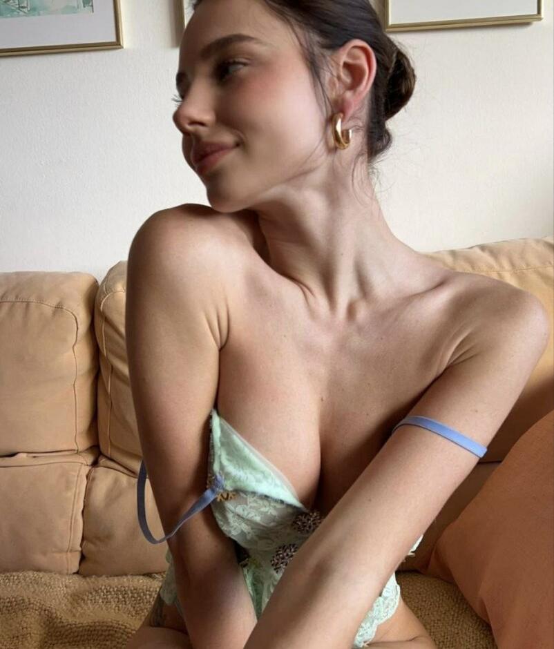 Helena - photo 858