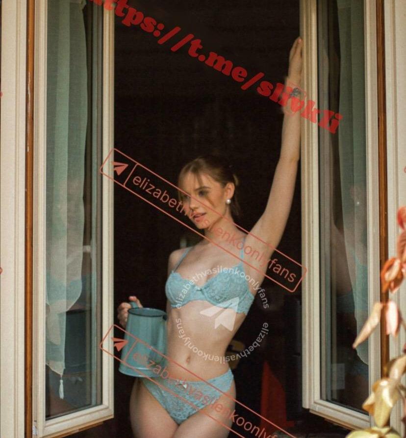 Helena - photo 608