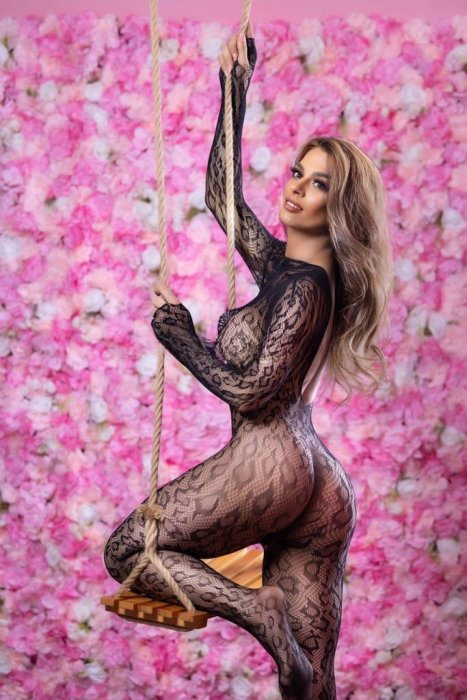 Daniela Martinez - photo 2