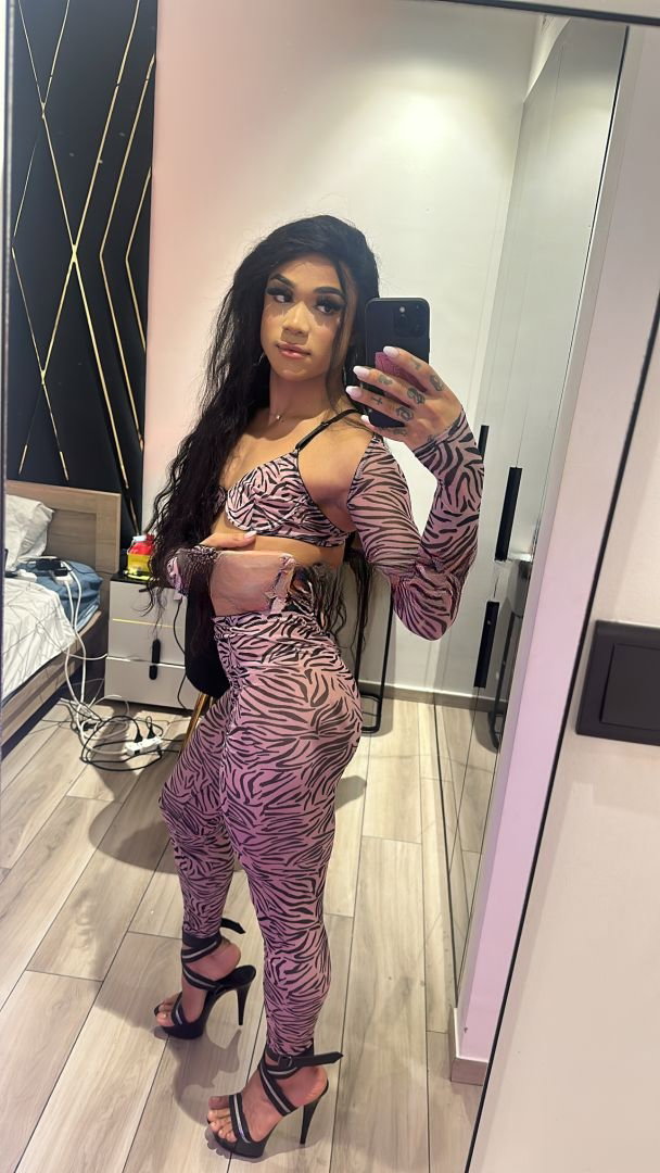 YARA KINTSCHEVS - foto 4