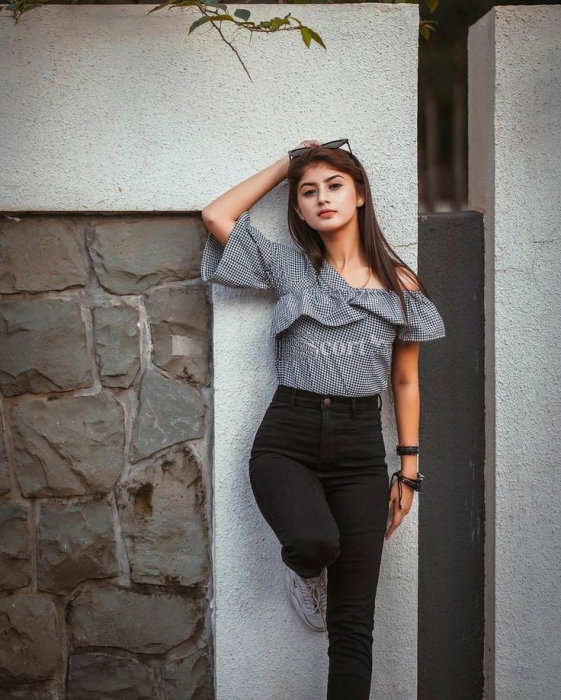 Karachi Model - photo