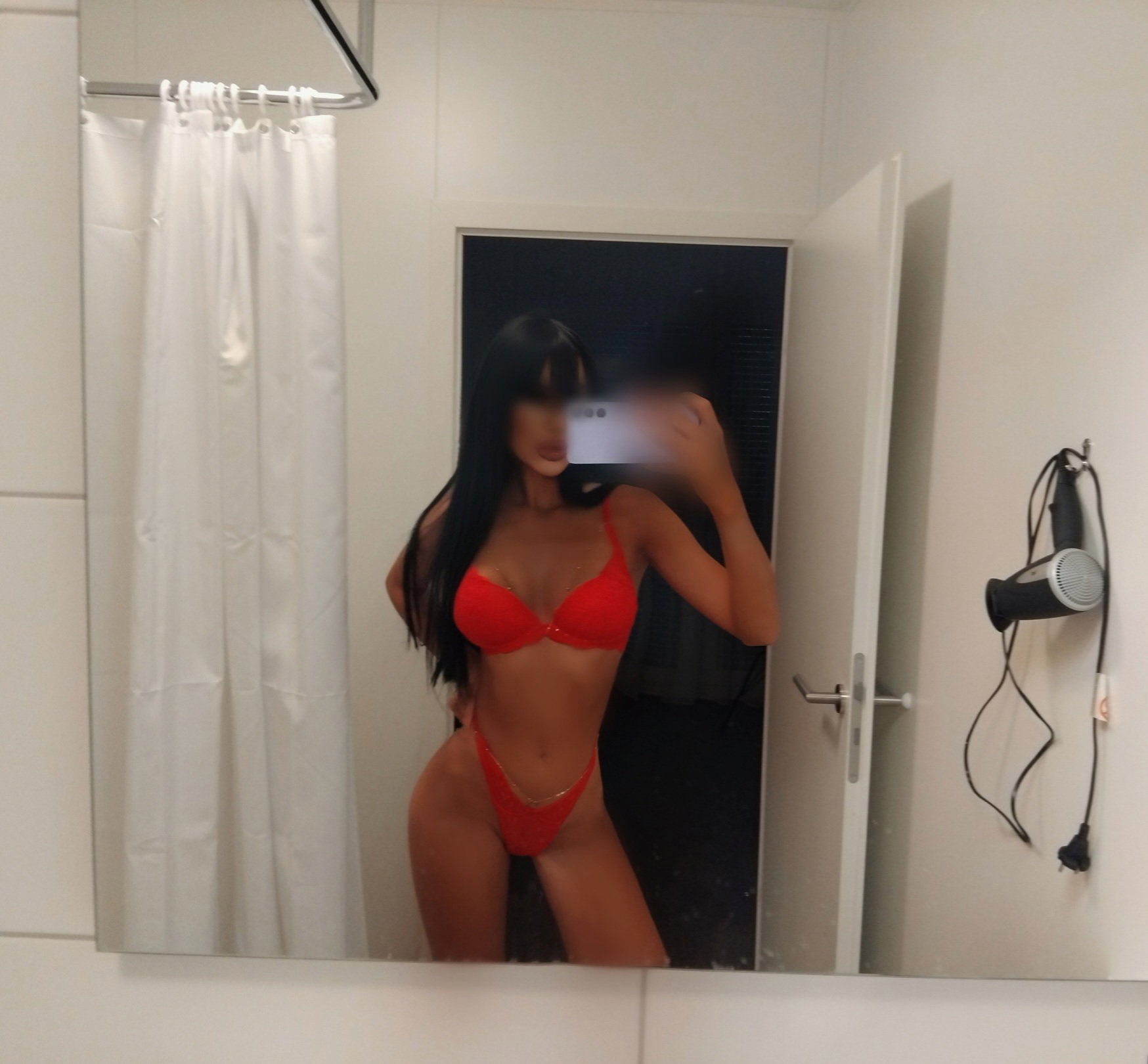 Alessia - photo 2