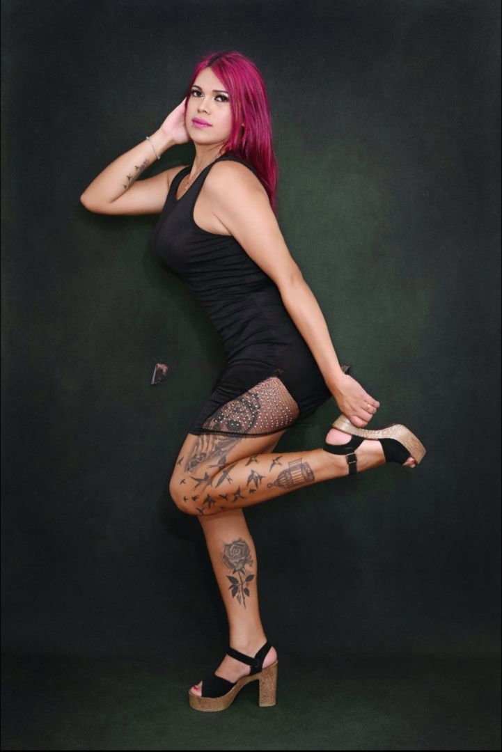 Nicole Leon - photo 16
