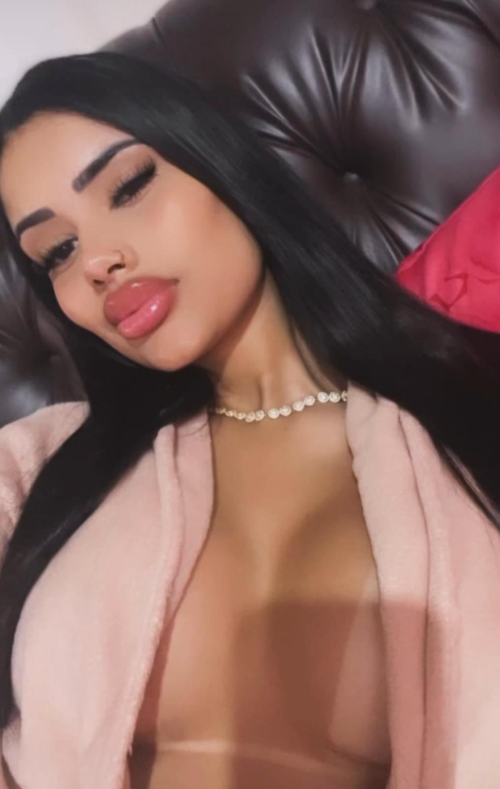 Kamilla ferraz - photo 6