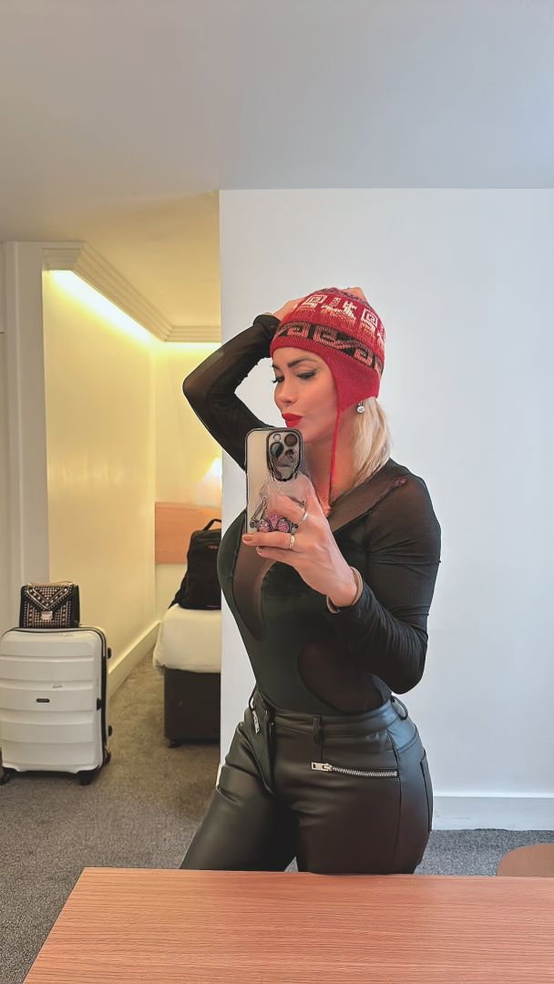 Milagros Titova - photo 6