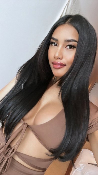 Camilla - photo 12